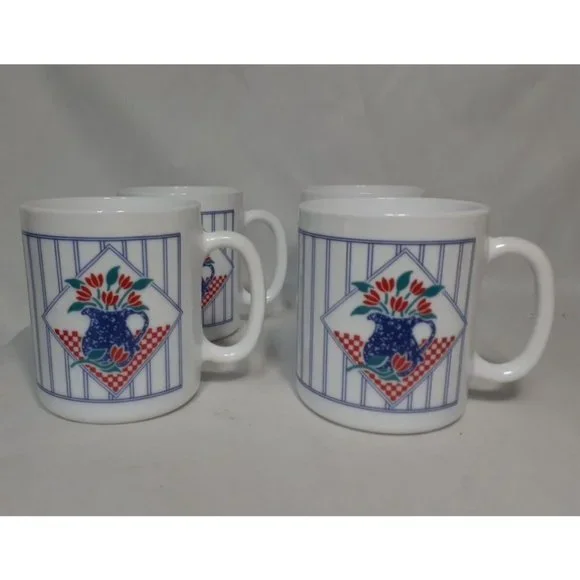 4 drinking glasses The Berkshires Glasses: Set of 4 Seasons main image 1